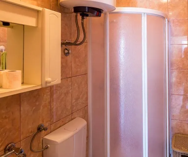 アパート Lovric マリナ