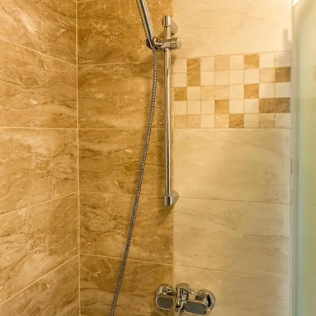 شقة Lovric مارينا