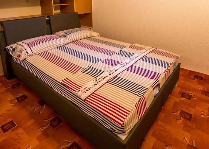 Apartman Lovric *