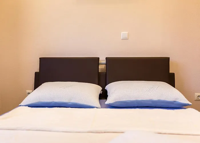 Lovric Apartman Marina
